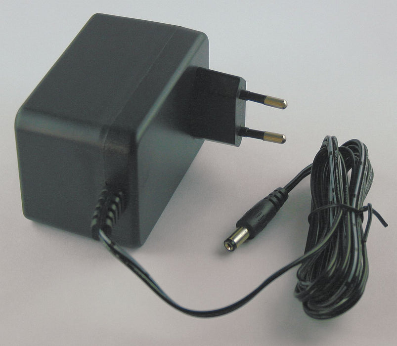 Plug-In Charger EU Wall 9V DC Neg