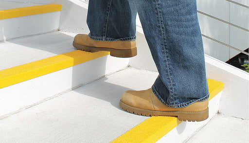 Stair Nosing Ylw 48inW Plstic/Fiberglass