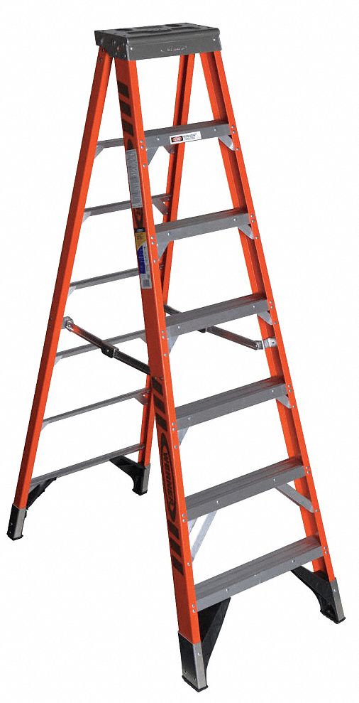 Stepladder Fiberglass 7 ft H 375 lb Cap