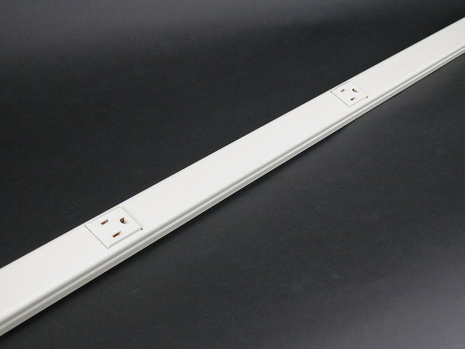 Prewired Raceway 15A 6 Outlet White