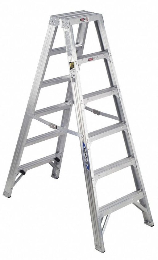 Stepladder T400 H 6 ft Spread 50-1/4 In