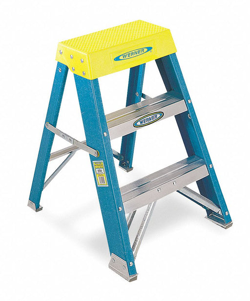 Step Stool 24 In H 250 lb Fiberglass