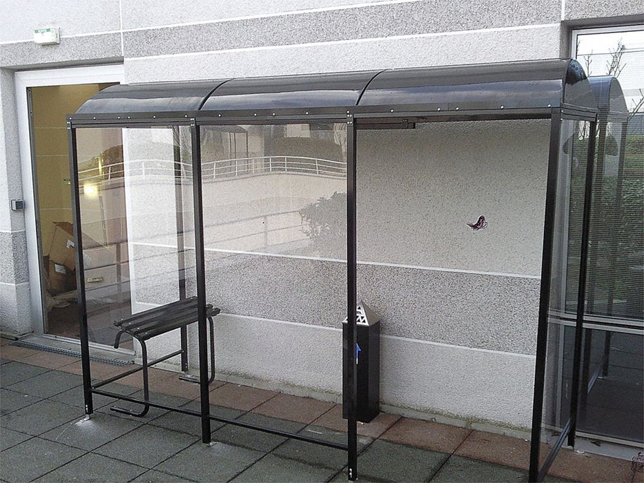 Smoking Shelter 42 inx95 inx124 in Domed